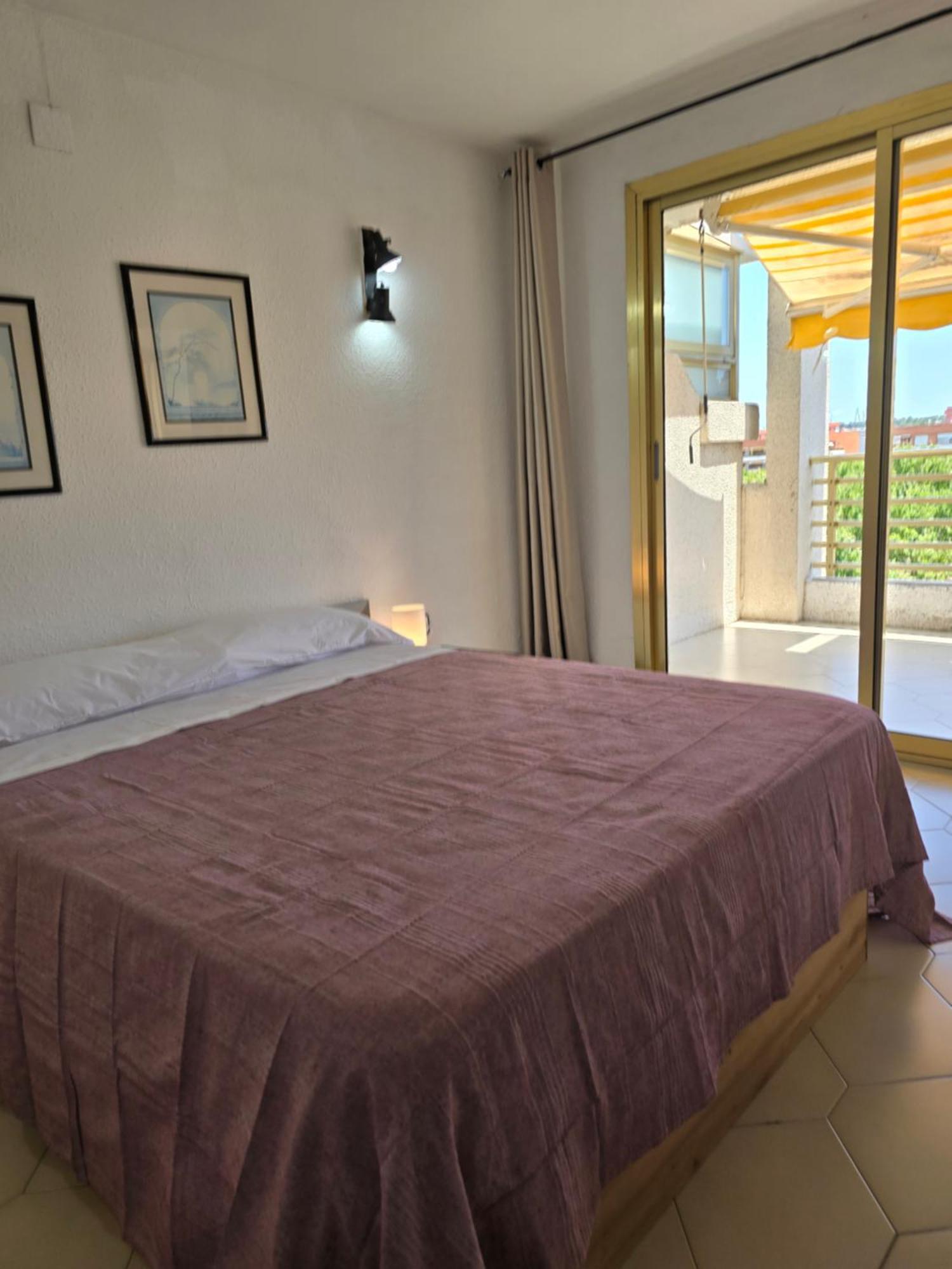 Apartments Novelty Σαλού Εξωτερικό φωτογραφία